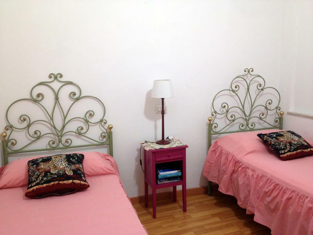 Mavi'S Bedrooms Lucca Exterior photo